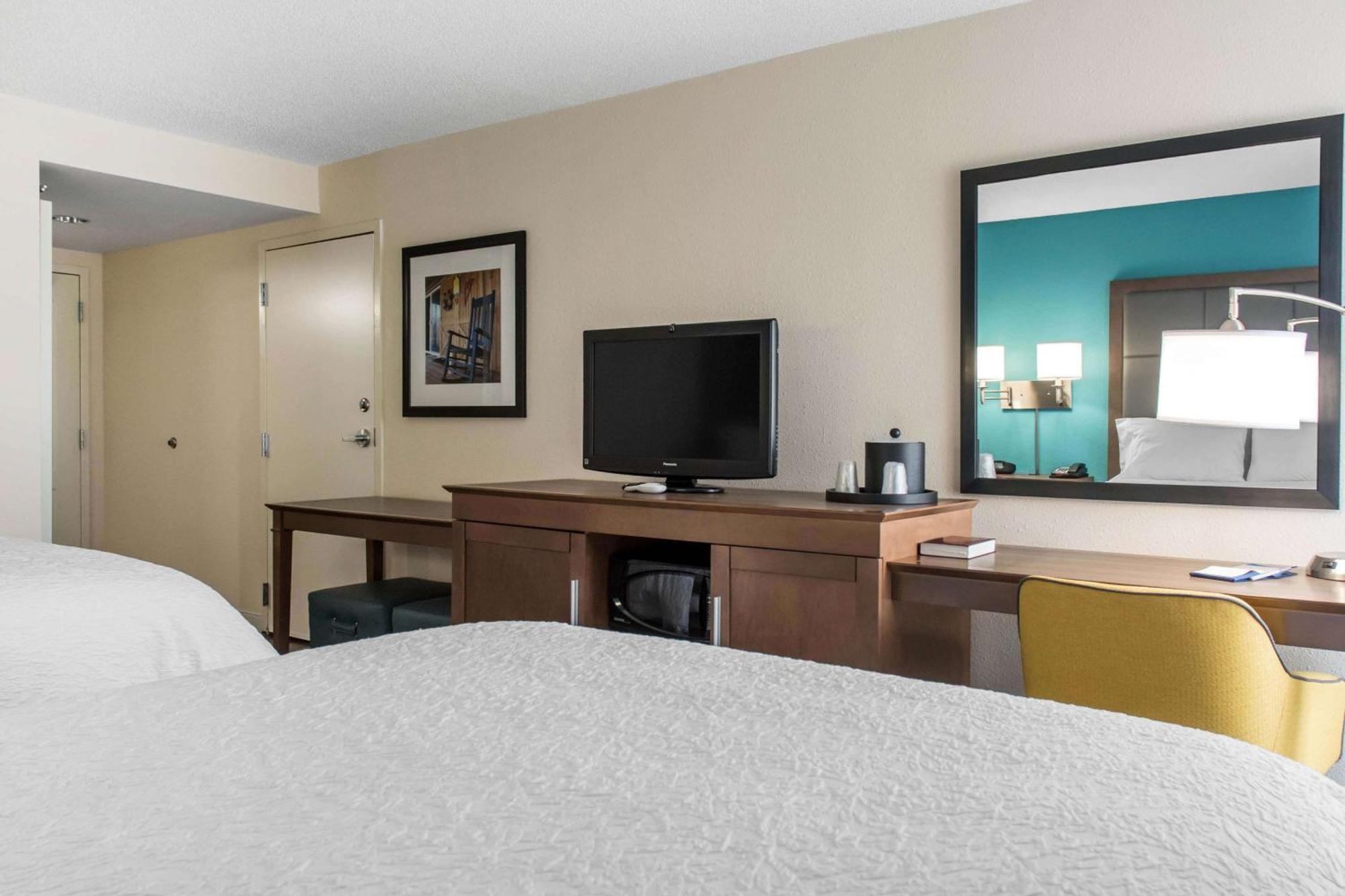 Hampton Inn Дъглас Екстериор снимка